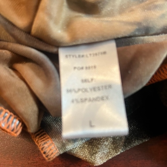 REHAB LAB VELOUR Sz L OFF SHOULDER TOP Sexy Halter - Picture 5 of 5